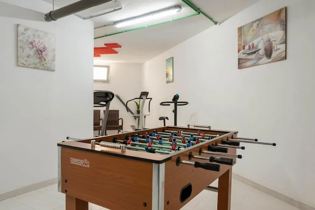 Big Villa Tauro With Private Heated Saltwater Pool & Jacuzzi & Bbq & Game Room & Arcade Games Mogan Spain