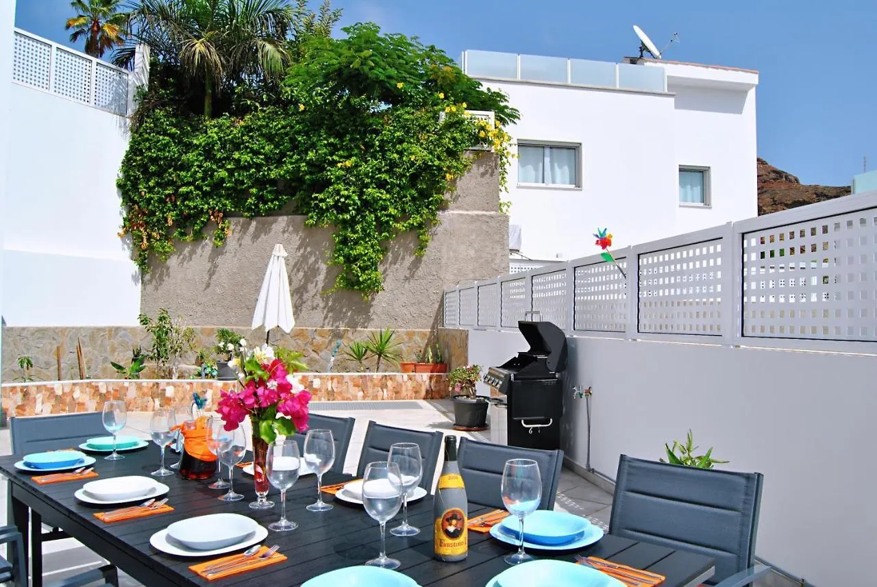Big Villa Tauro With Private Heated Saltwater Pool & Jacuzzi & Bbq & Game Room & Arcade Games Mogan