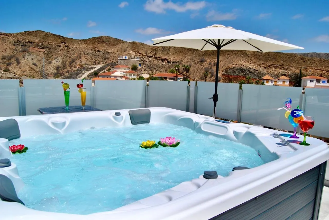 Big Villa Tauro With Private Heated Saltwater Pool & Jacuzzi & Bbq & Game Room & Arcade Games Mogan