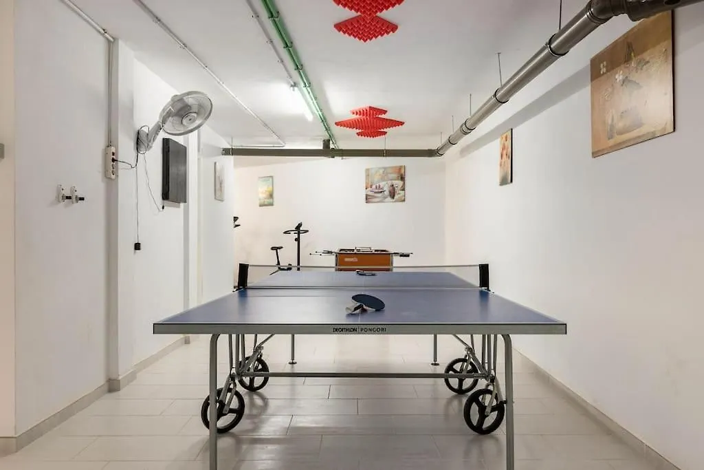 Big Villa Tauro With Private Heated Saltwater Pool & Jacuzzi & Bbq & Game Room & Arcade Games Mogán 0*,  Ισπανία